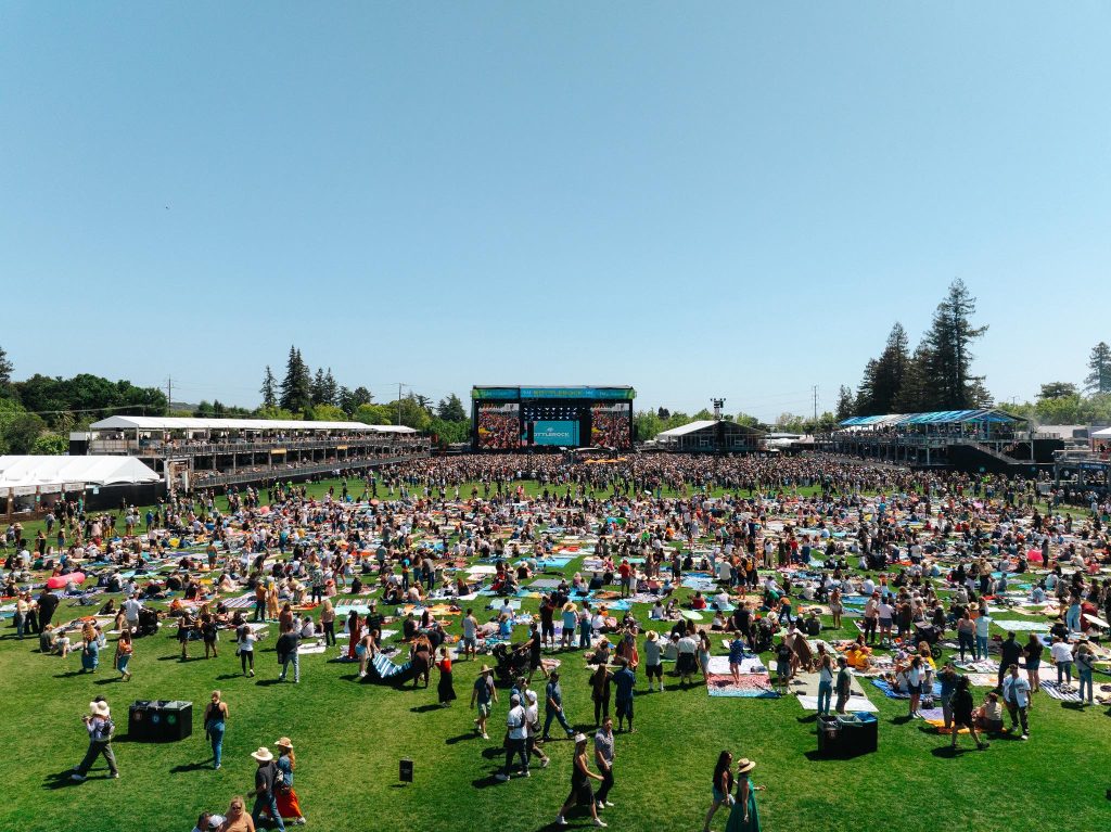bottlerock napa valley main stage during the day